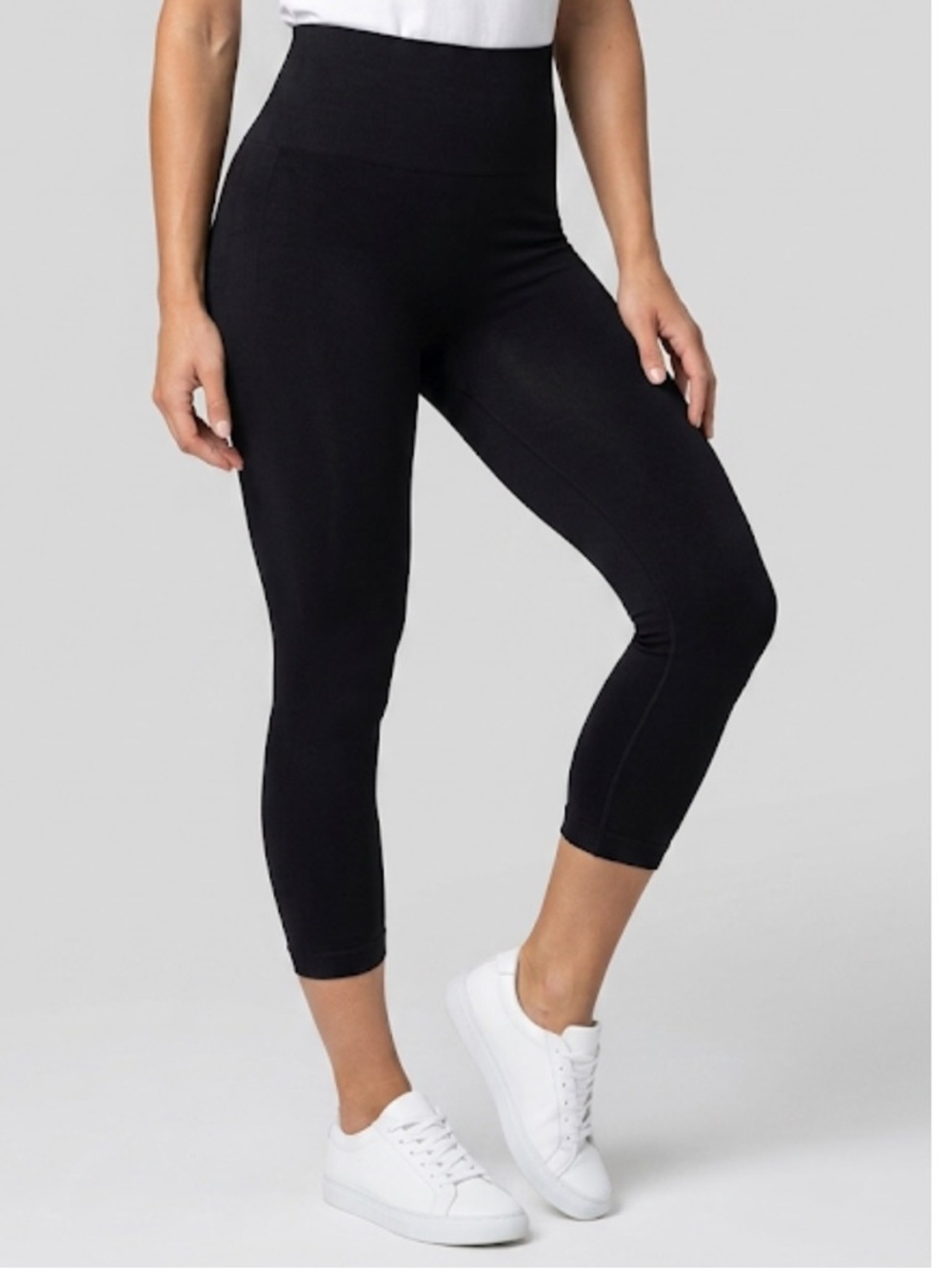 MeMoi Slim Me Black Capri Leggings
